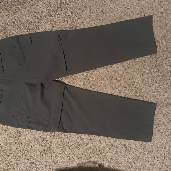 Convertible pants - Picture 2 of 4